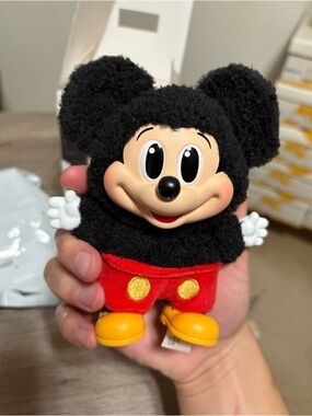 Authentic Pop Mart Disney Mickey Family Cute Together Keychain Mickey Mouse